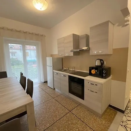 Apartment Airaldi8 - Trilocale Nel Budello Ampio E Soleggiato 50 M Dal Mare *