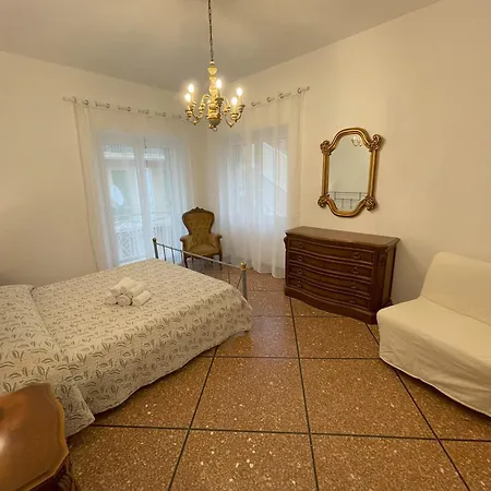 Airaldi8 - Trilocale Nel Budello Ampio E Soleggiato 50 M Dal Mare Apartment Alassio