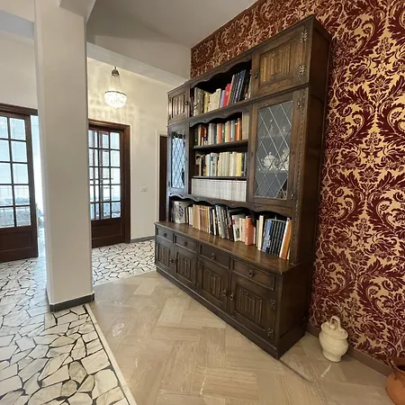 Apartment Airaldi8 - Trilocale Nel Budello Ampio E Soleggiato 50 M Dal Mare