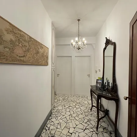 Airaldi8 - Trilocale Nel Budello Ampio E Soleggiato 50 M Dal Mare