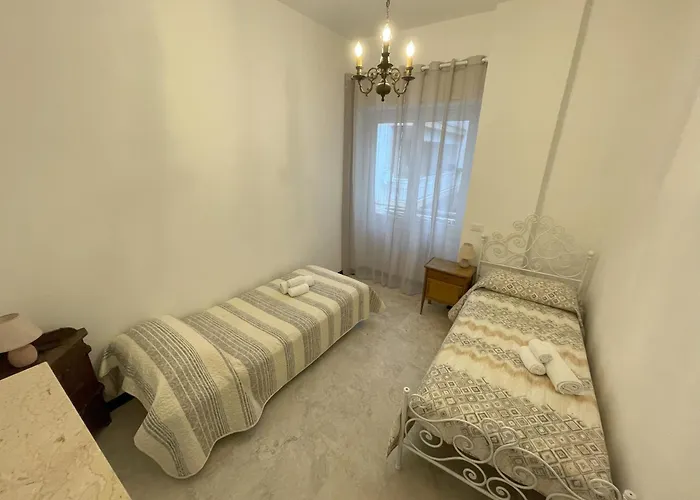 Appartement Airaldi8 - Trilocale Nel Budello Ampio E Soleggiato 50 M Dal Mare